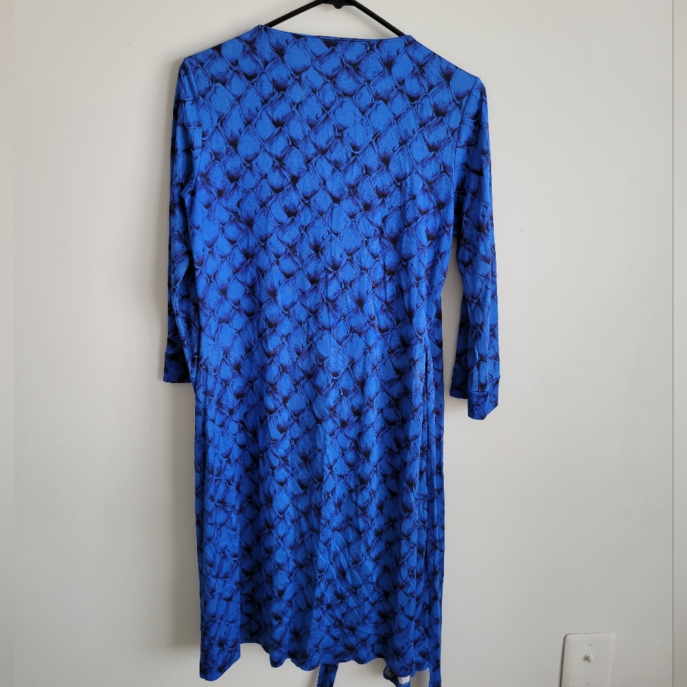 Diane von Furstenberg DVF Julian Aligator Wrap Dress - Picture 2 of 6
